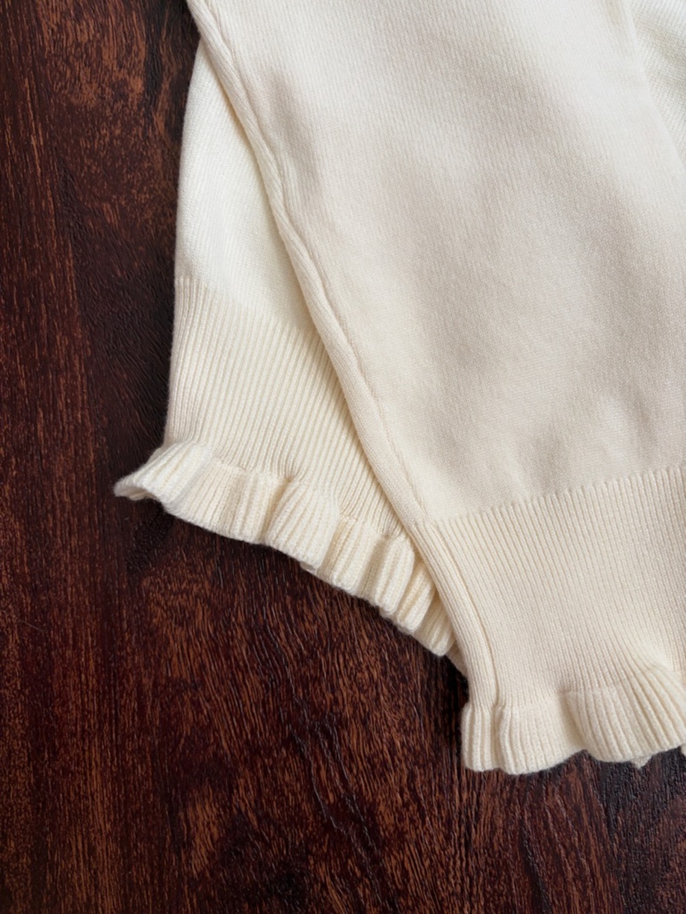 Cream sweater - Picture 3 of 5